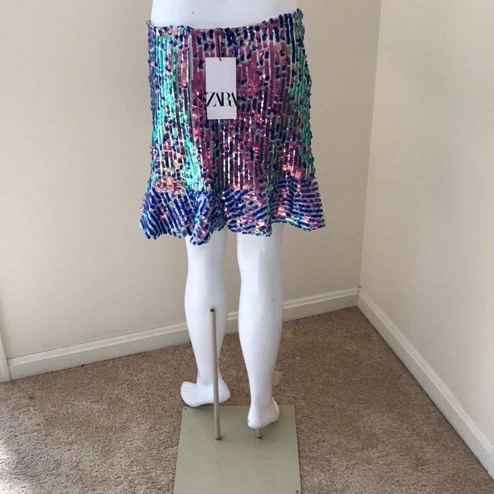 NWT! Zara medium blue  multi sequined mini skirt.